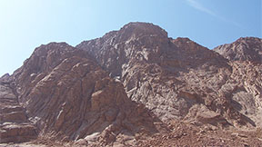 Путешествие к вершине горы Синай