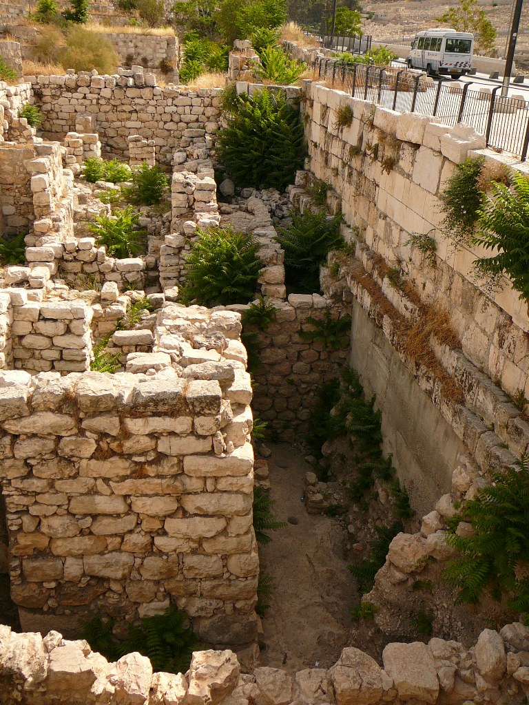 Здания складов в Офеле, между Городом Давида и Храмовой горой